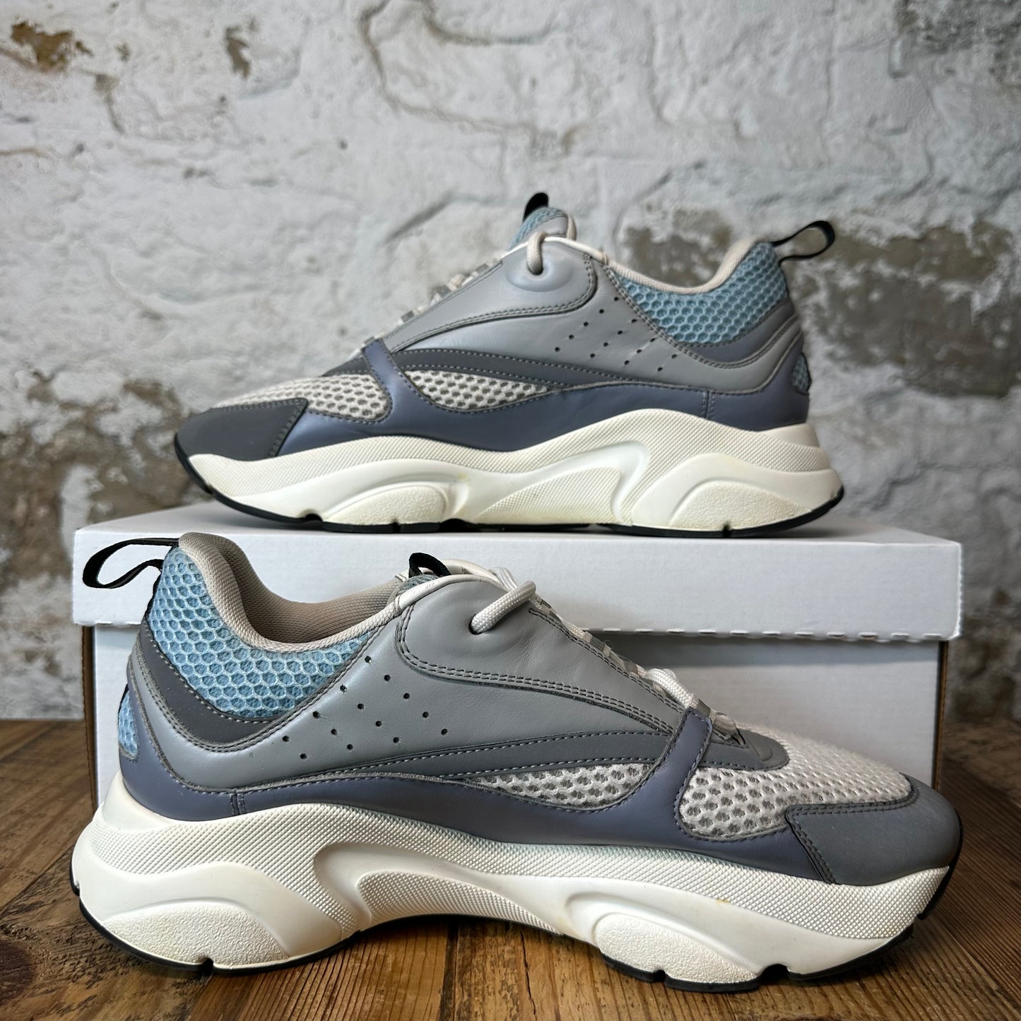 Dior B22 Grey White Blue Sneaker Sz 9 (42)