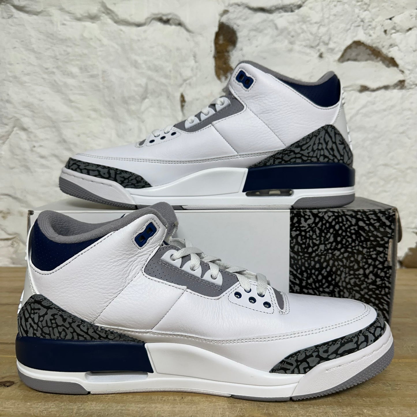 Air Jordan 3 Midnight Navy Sz 11 DS