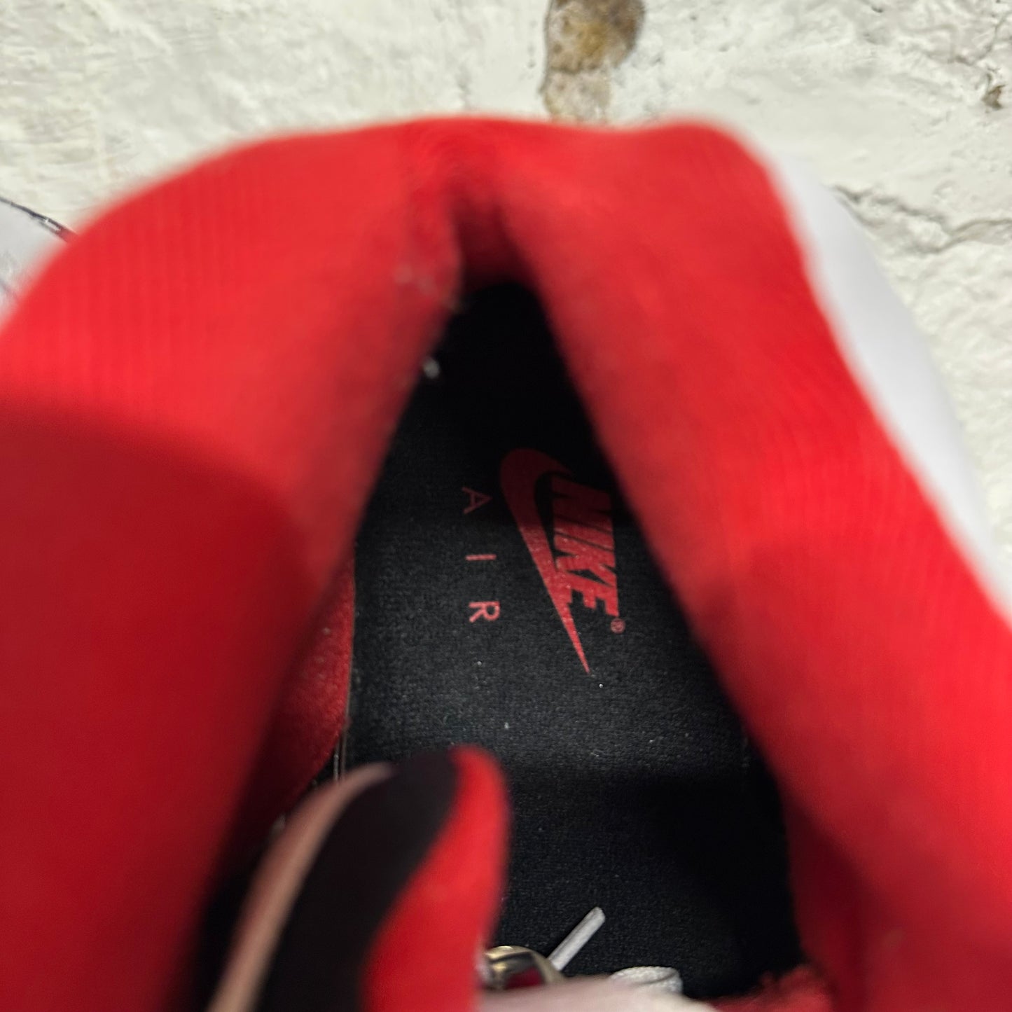 Air Jordan 5 Fire Red Black Tongue (2025) Sz 9
