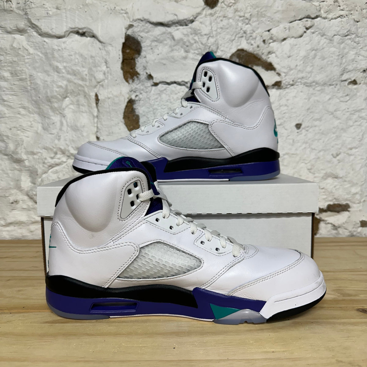 Air Jordan 5 Grape Sz 10.5