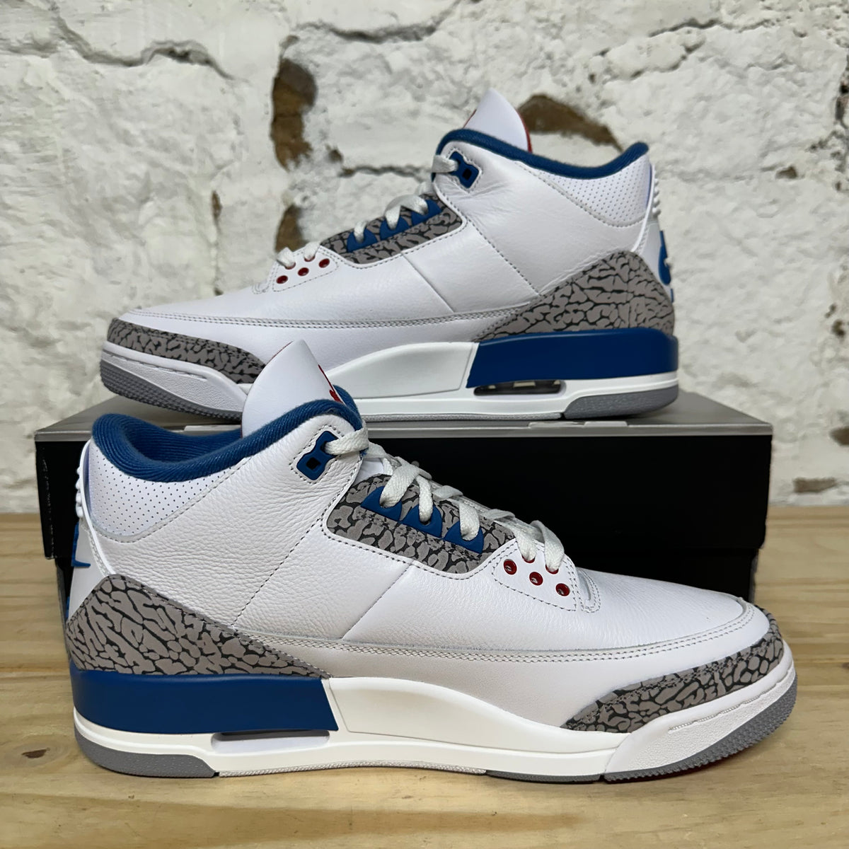 Air Jordan 3 True Blue Sz 11.5
