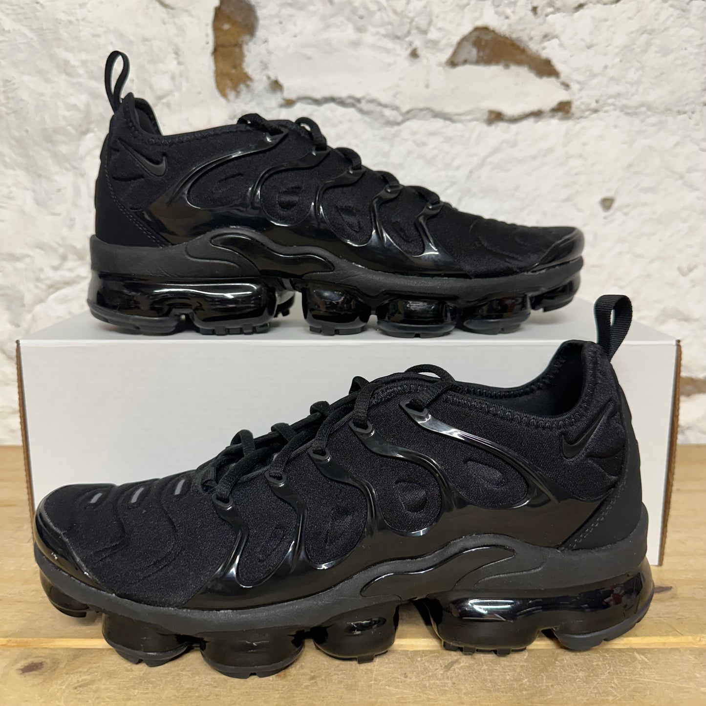 Nike Air VaporMax Plus Triple Black Sz 9