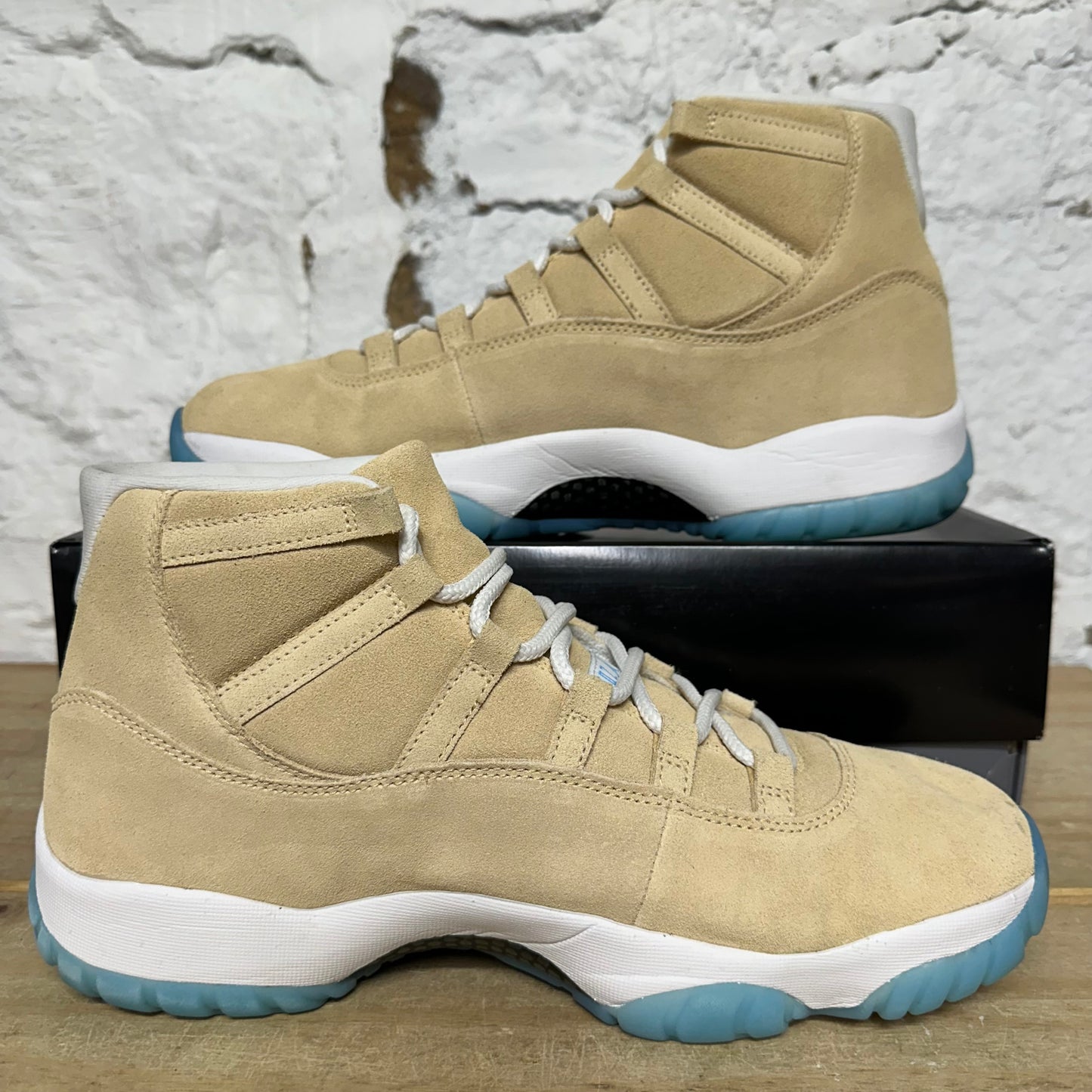 Air Jordan 11 High H-Town Sz 13