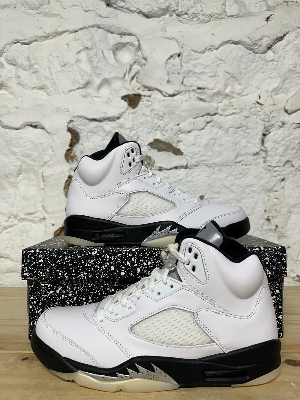 Air Jordan 5 Reverse Metallic Sz 10.5 DS