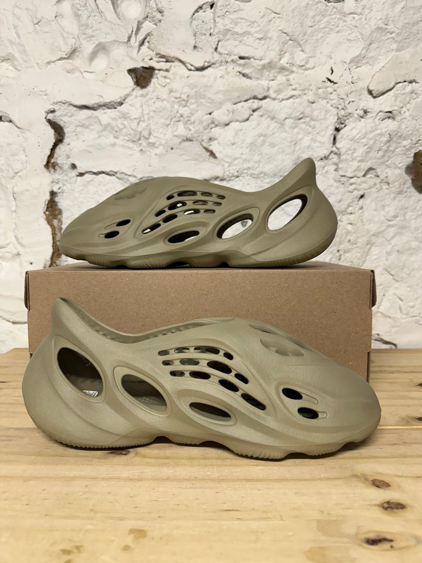 Yeezy Foam Runner Stone Salt Sz 13 DS