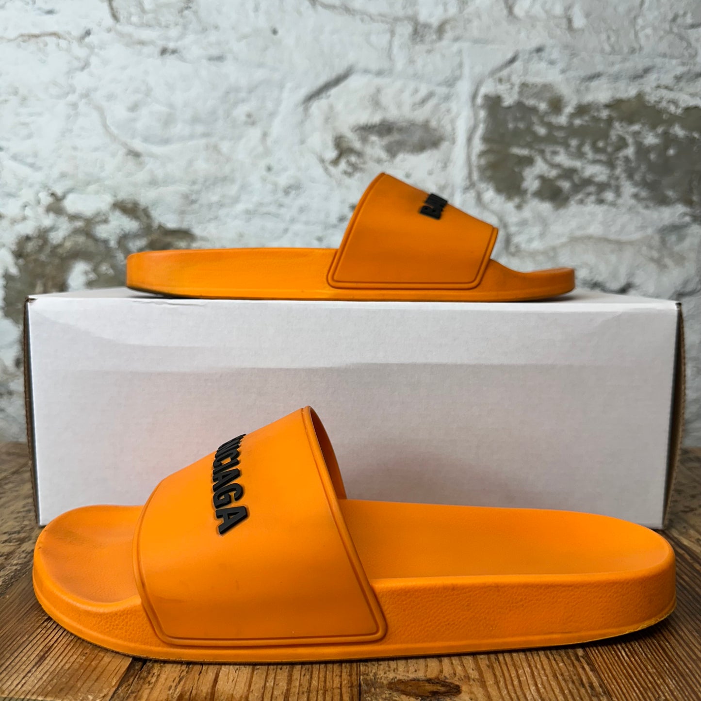 Balenciaga Black Spellout Orange Pool Slides Sz 9