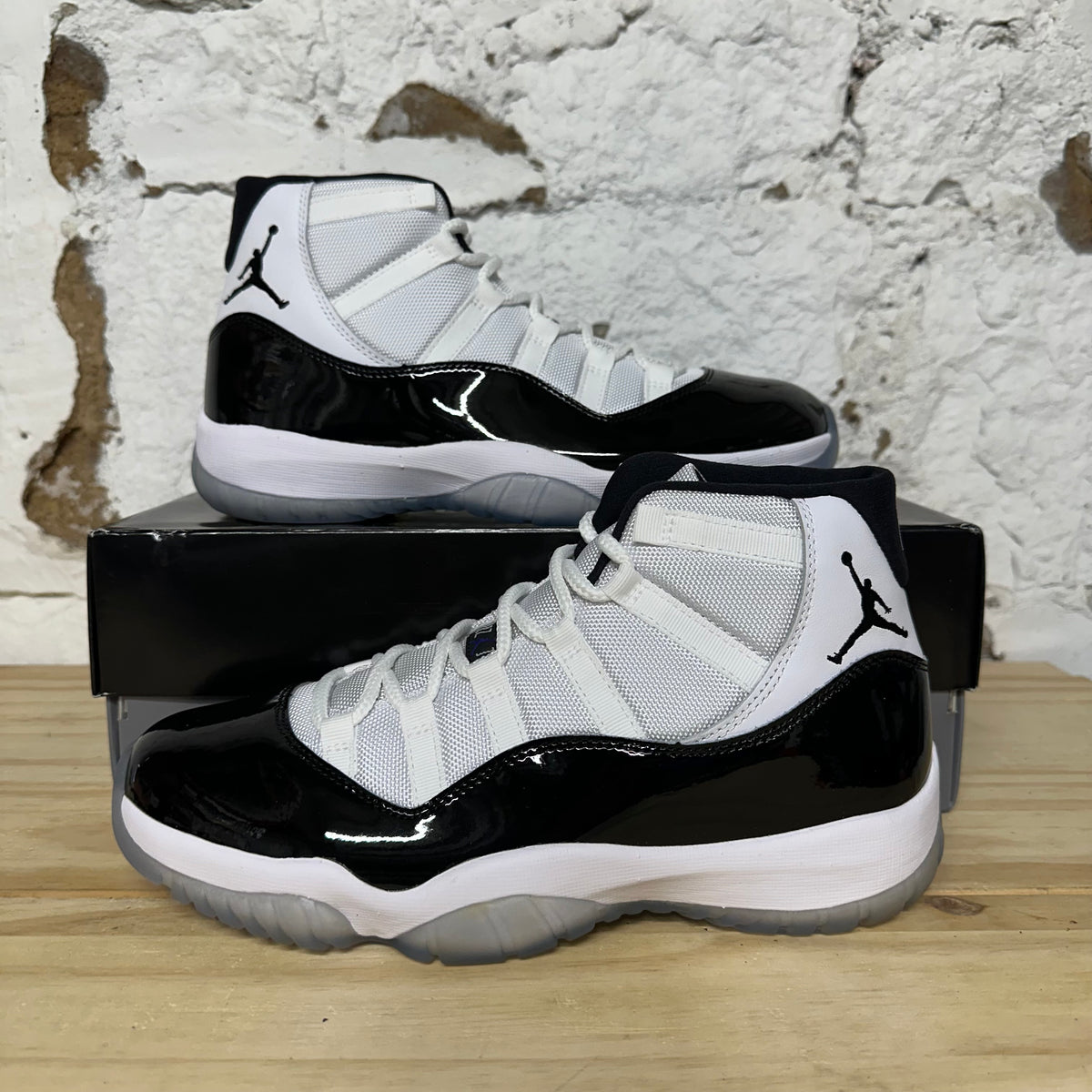 Air Jordan 11 High Concord (2018) Sz 9 DS