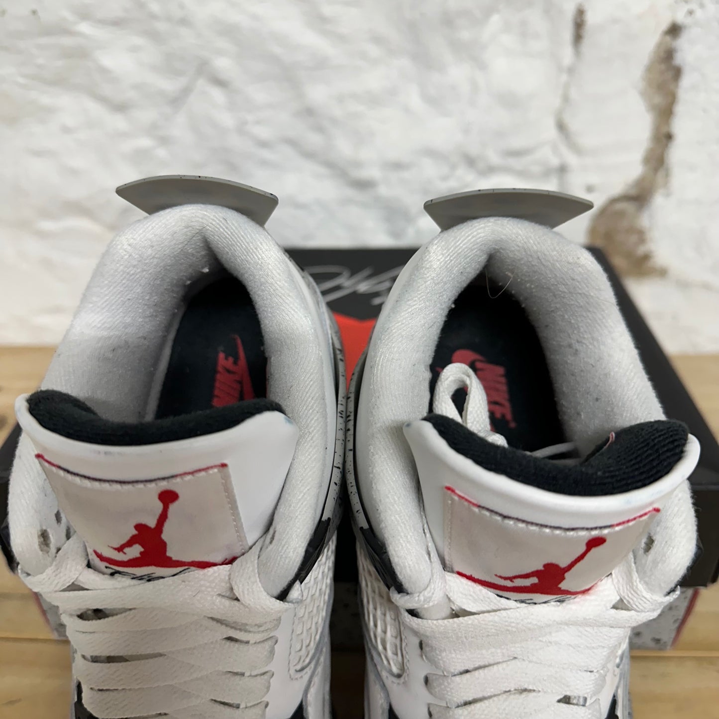 Air Jordan 4 White Cement Sz 8