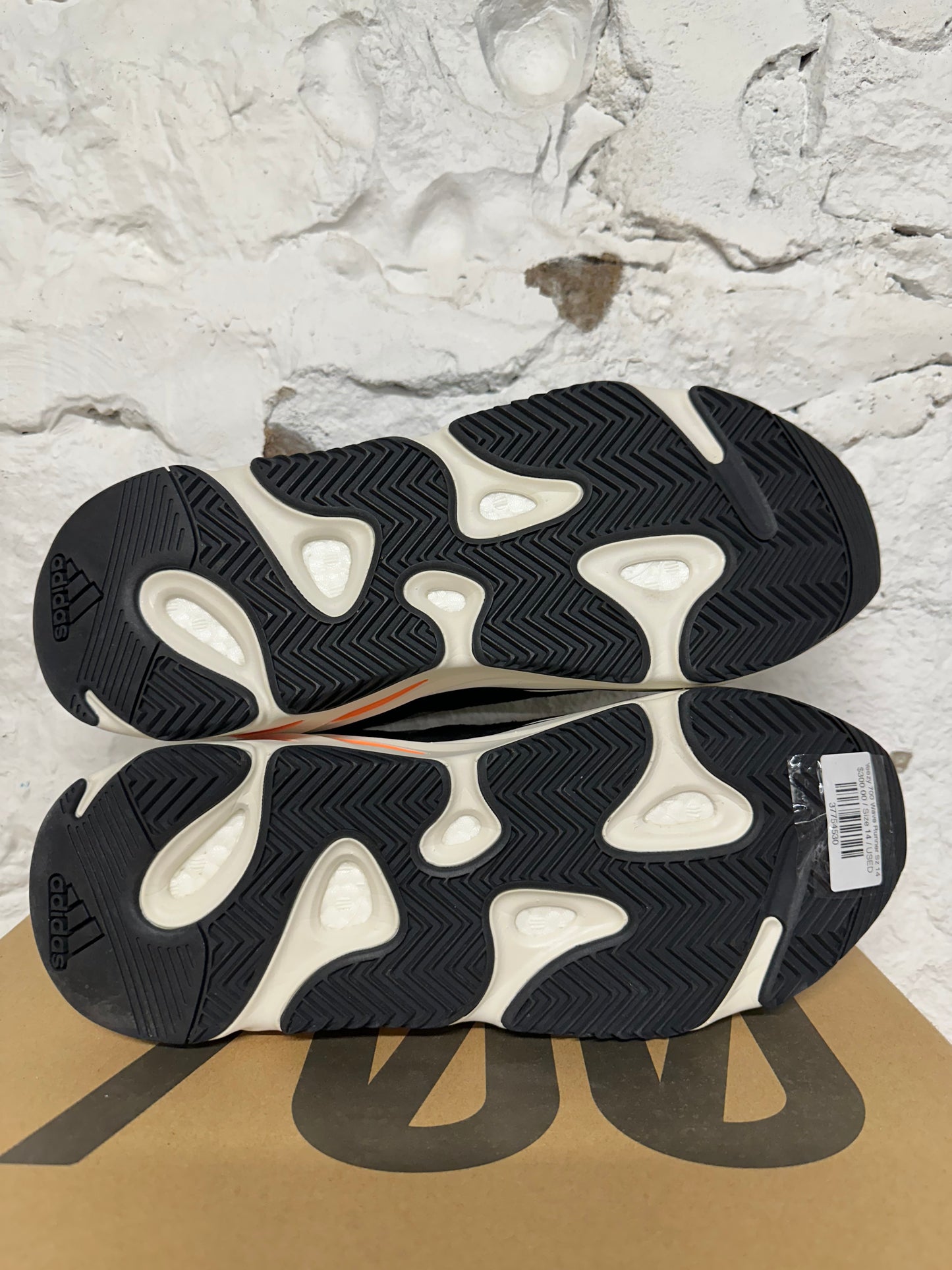 Yeezy 700 Wave Runner Sz 14