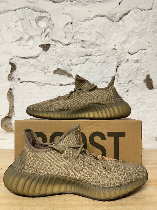 Yeezy 350  V2 Sandtaupe Sz 10 DS