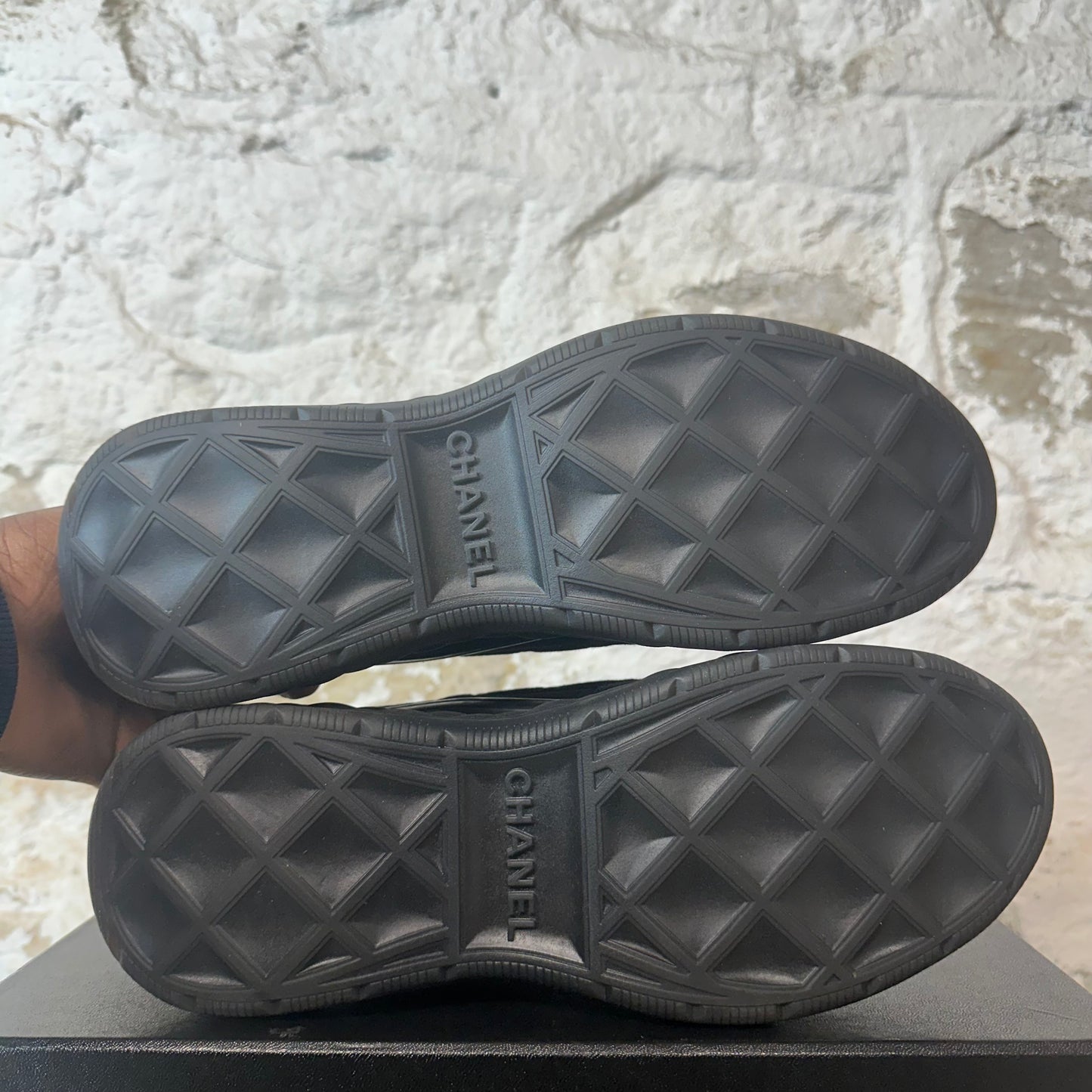 Chanel Silver CC Triple Black Trainer Sneaker Sz 8 (41)