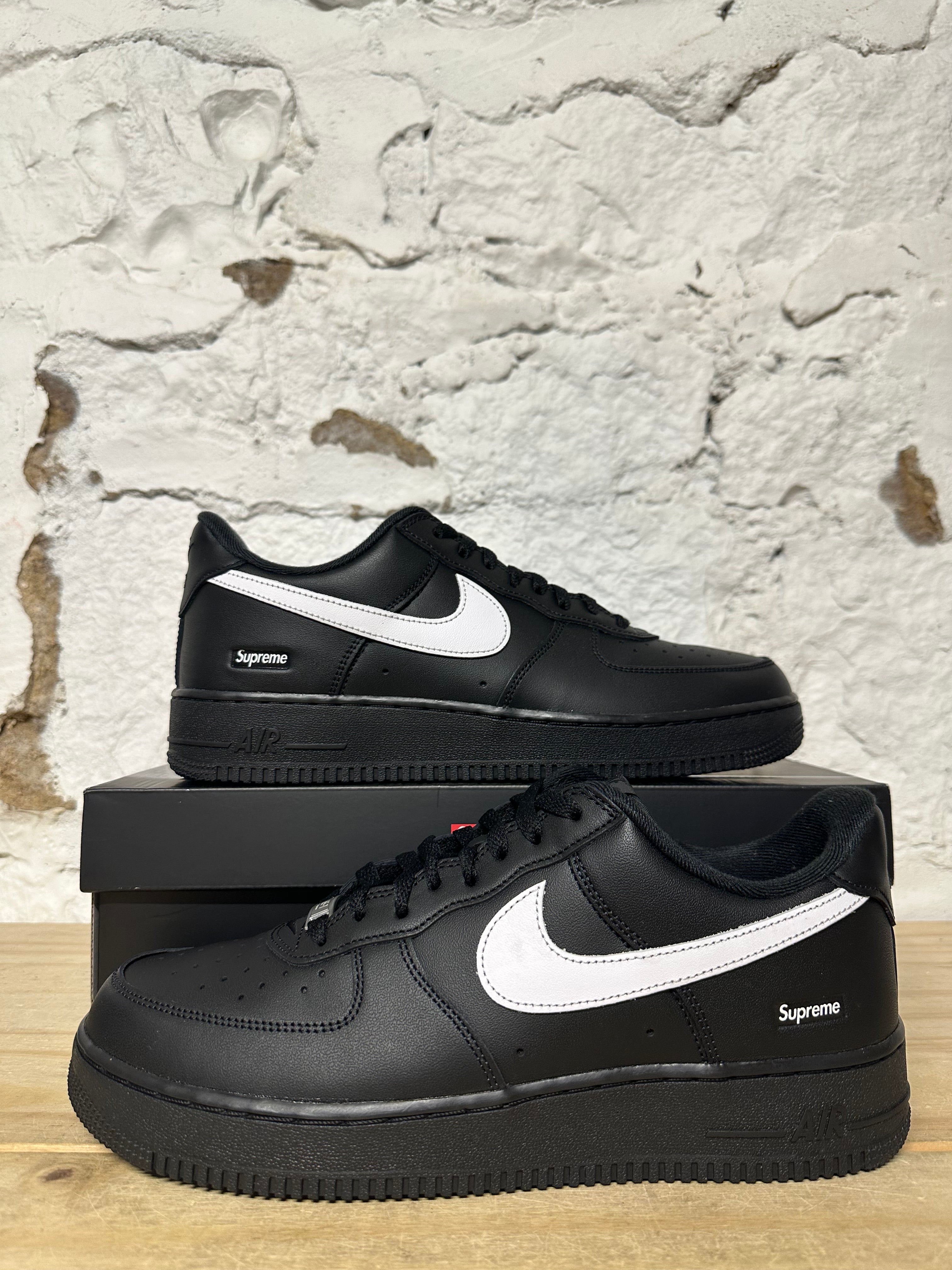 Nike Air Force 1 Low Supreme Black White Sz 10.5