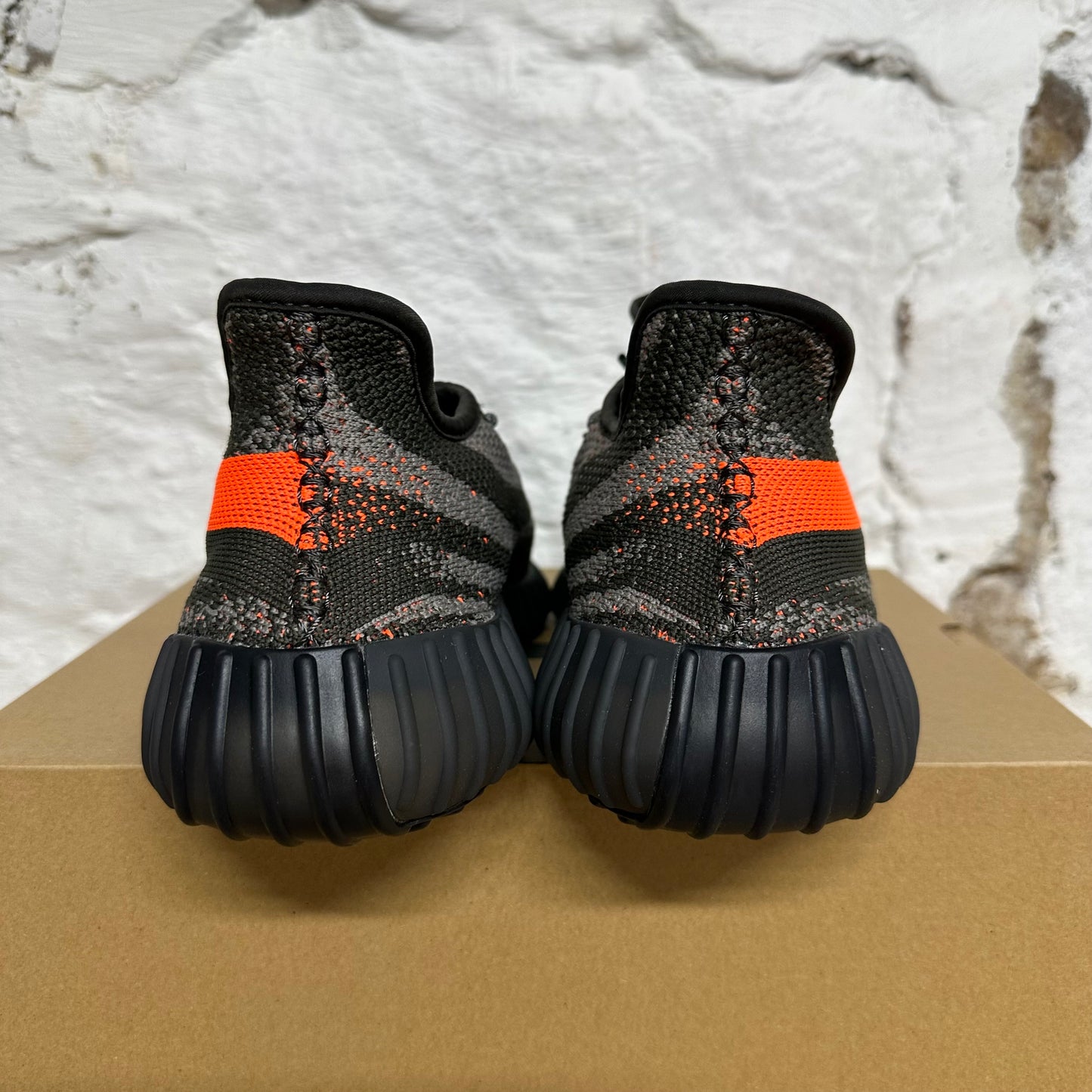 Yeezy 350 Carbon Beluga Sz 11 DS