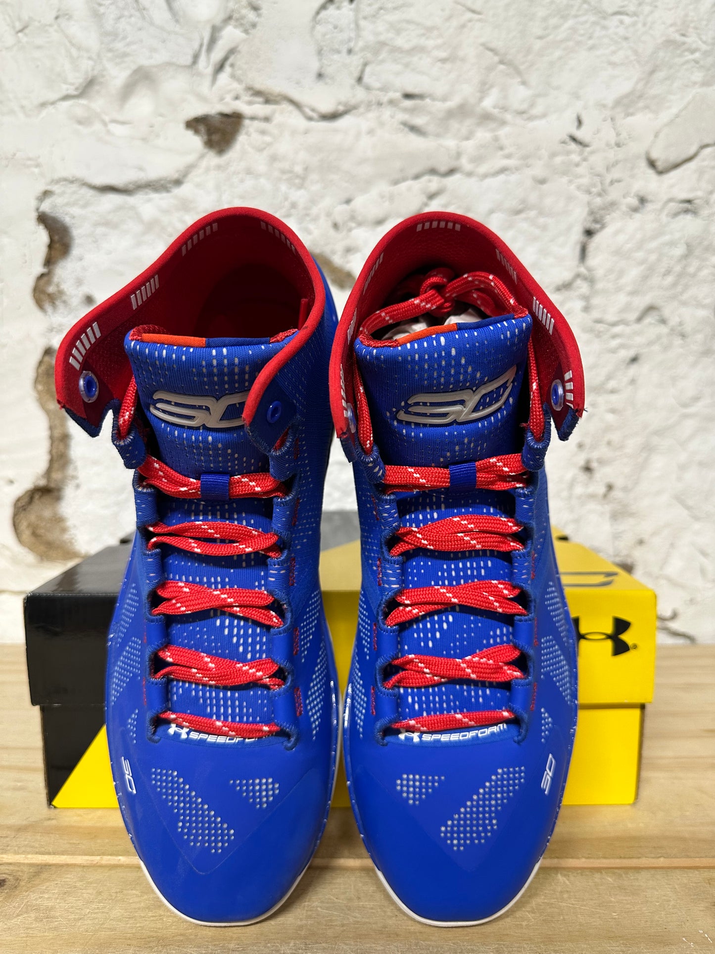 Under Armour Curry 2 Providence Road Sz 10.5 DS