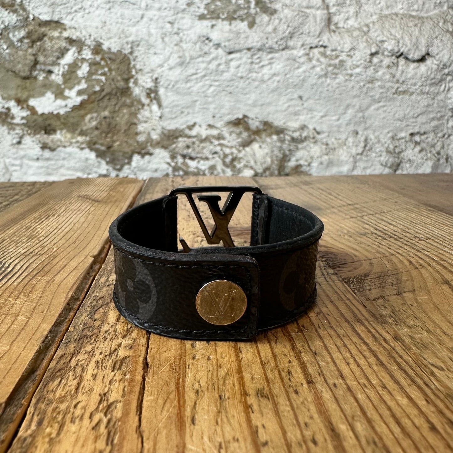 Louis Vuitton Graphite Hockenheim Bracelet Sz 21