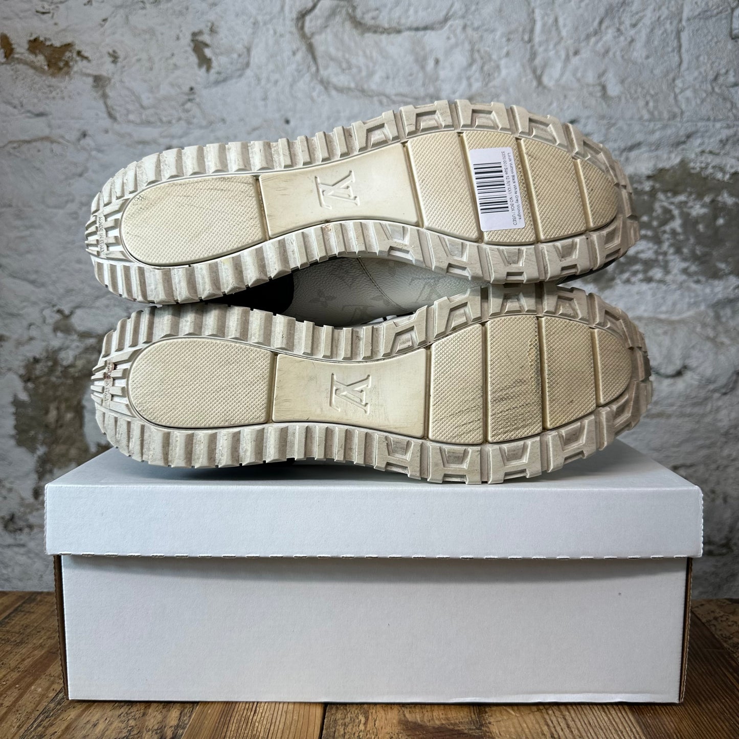 Louis Vuitton Black White Grey Monogram Runaway Sneaker Sz 12.5 (11LV)