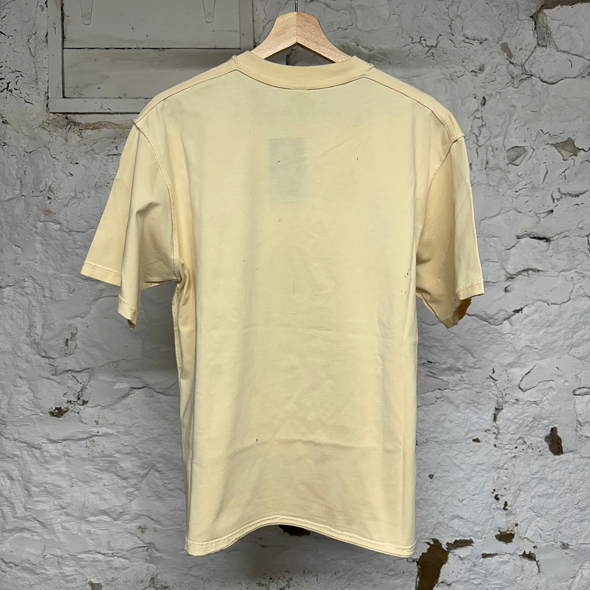Saint Vanity Brown Griffin Cream T-Shirt Sz L