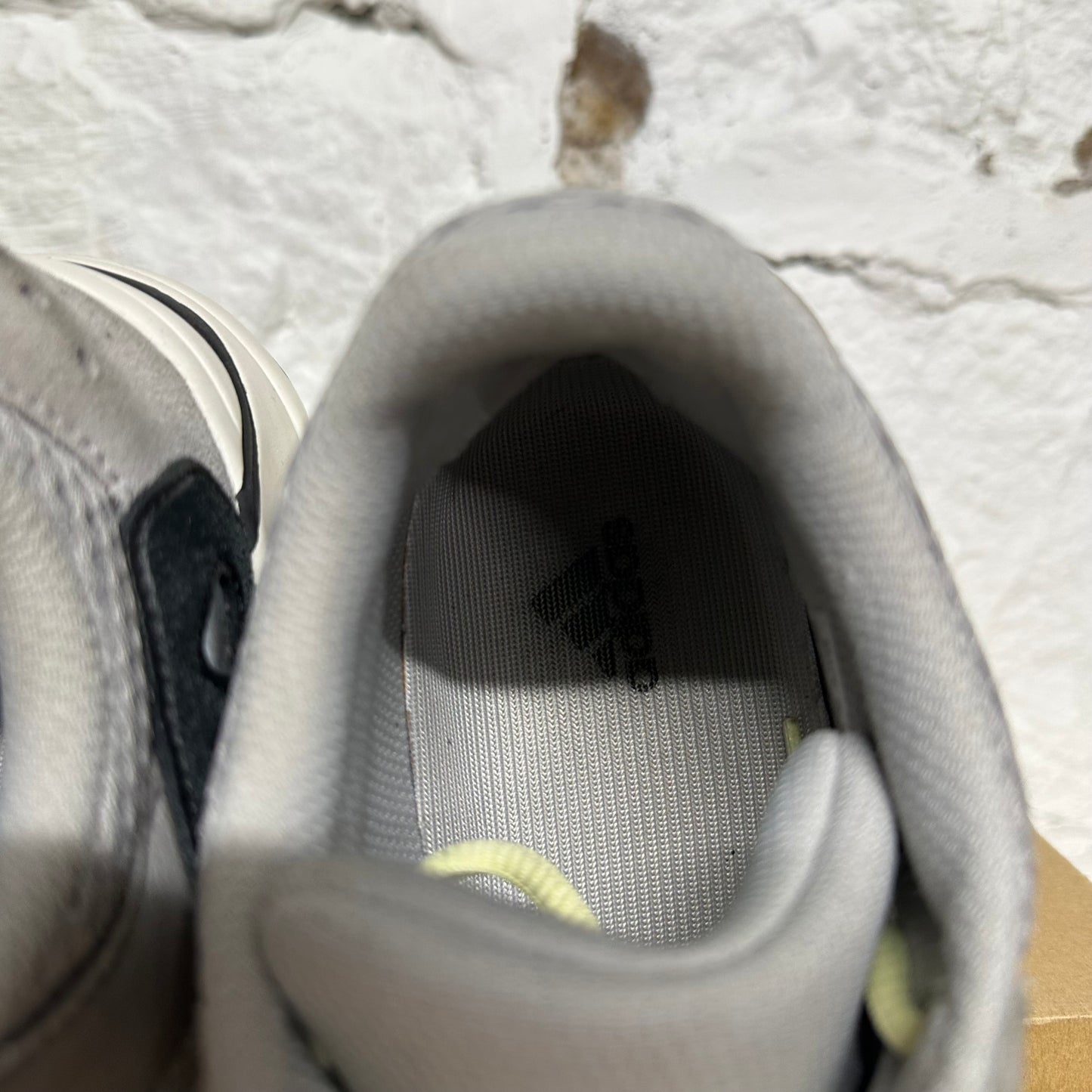 Yeezy 700 Wave Runner Sz 8