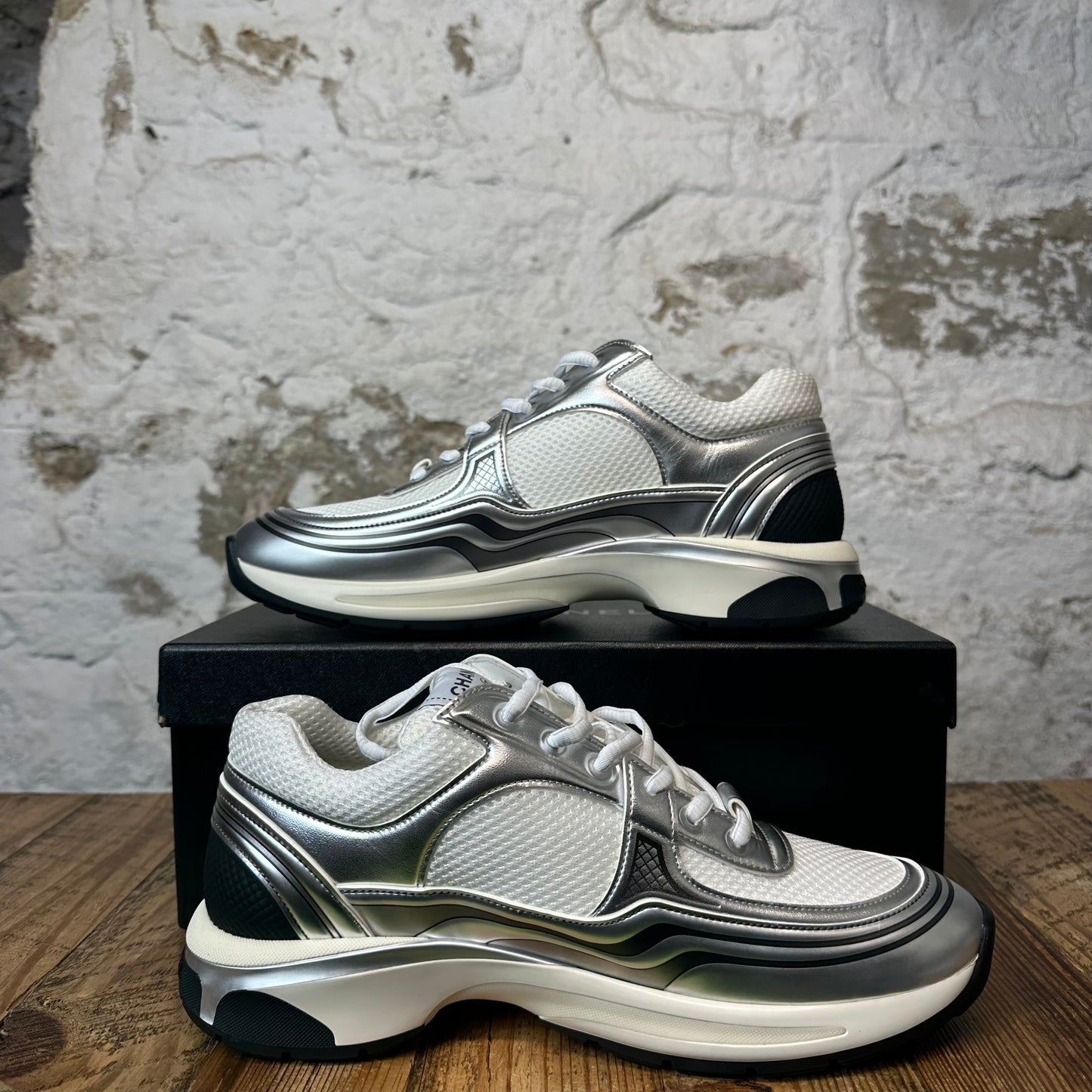 Chanel SIlver CC Cream White Trainer Sneaker Sz 8.5 (41.5) DS