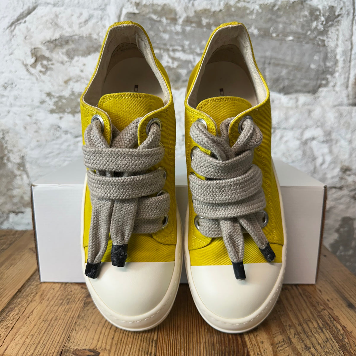 Rick Owens Jumbo Lace Lemon Milk Sneaker Sz 9 (42)