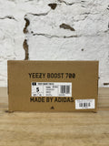Yeezy 700 V2 Vanta Sz 5