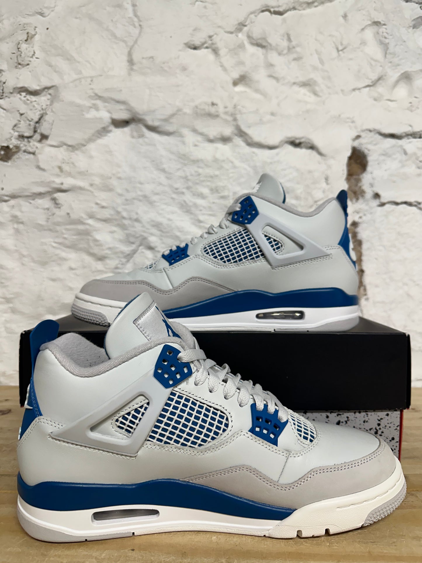Air Jordan 4 Military Blue Sz 9.5