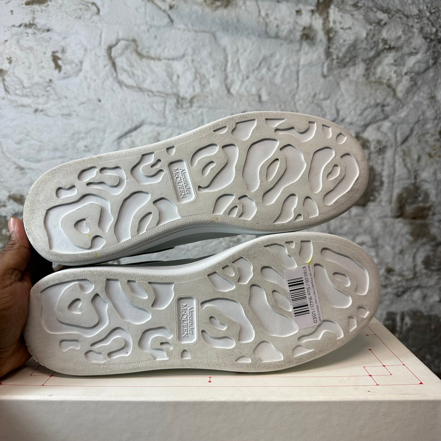 Alexander Mcqueen Heart Logo White Sneaker Sz 9 (42)
