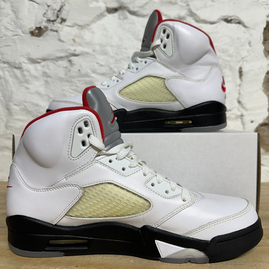 Air Jordan 5 Fire Red Silver Tongue (2020) Sz 9