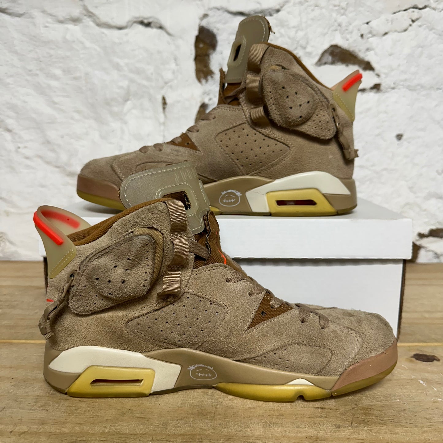 Air Jordan 6 Travis Scott British Khaki Sz 9