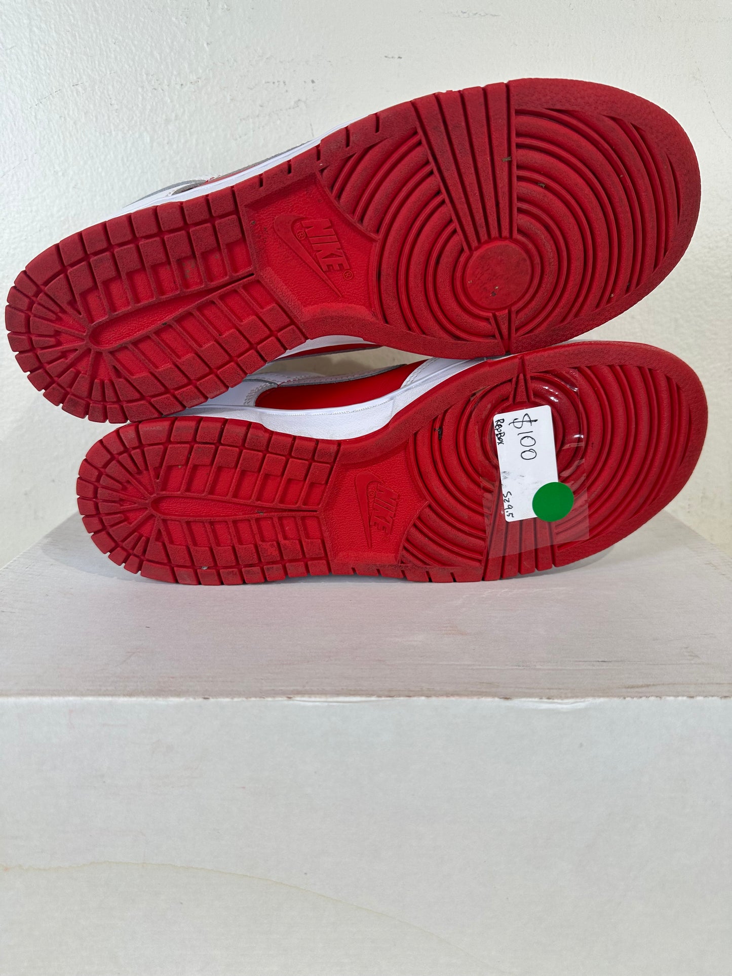 Nike Dunk Low Championship Red Sz 9.5