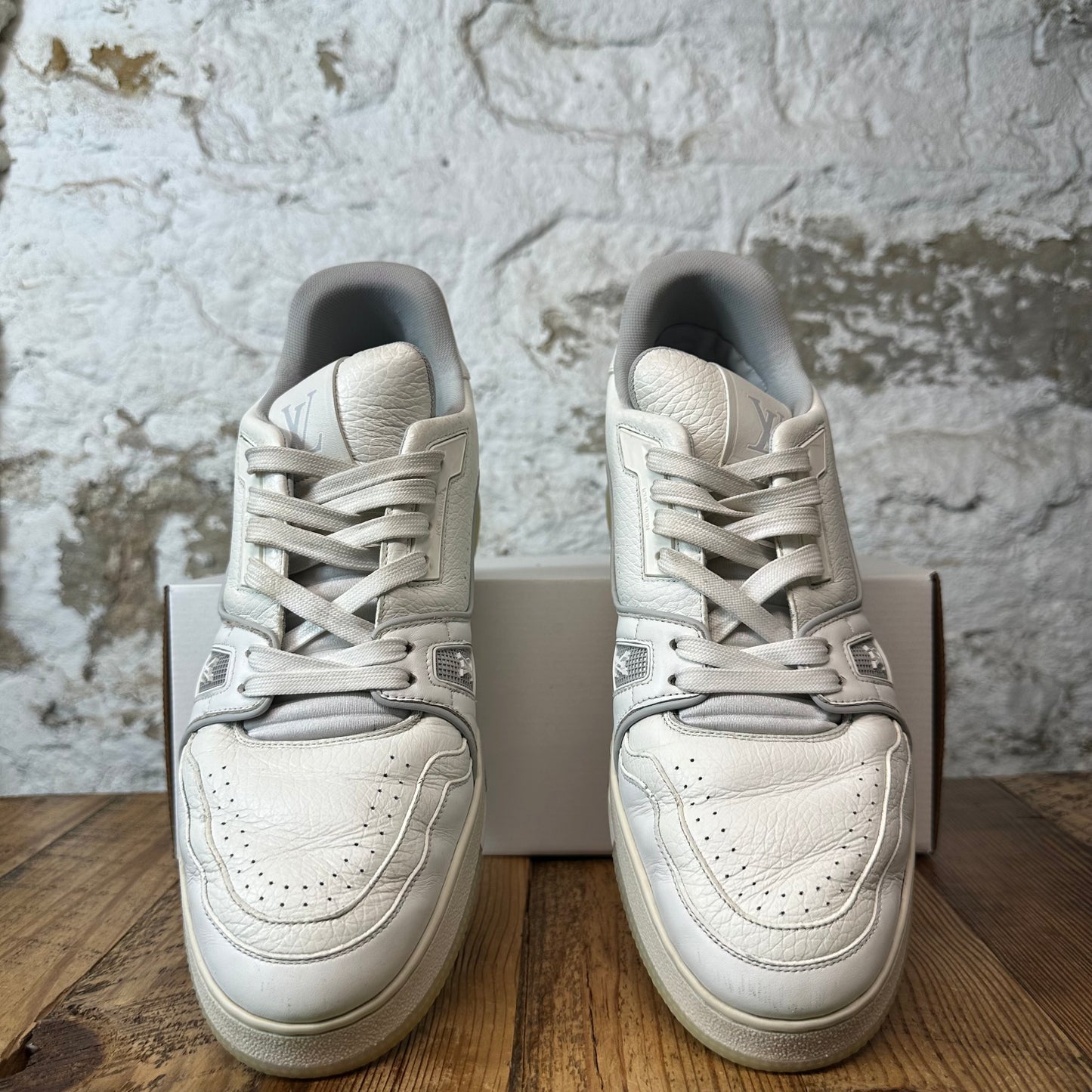 Louis Vuitton Triple White Leather Trainer Sneaker Sz 10.5 (9LV)