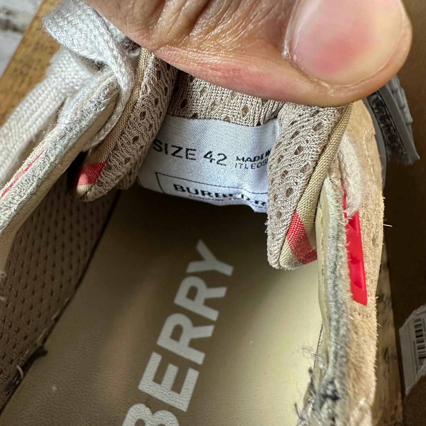 Burberry Ramsey Plaid Grey Strap Sneaker Sz 9 (42)