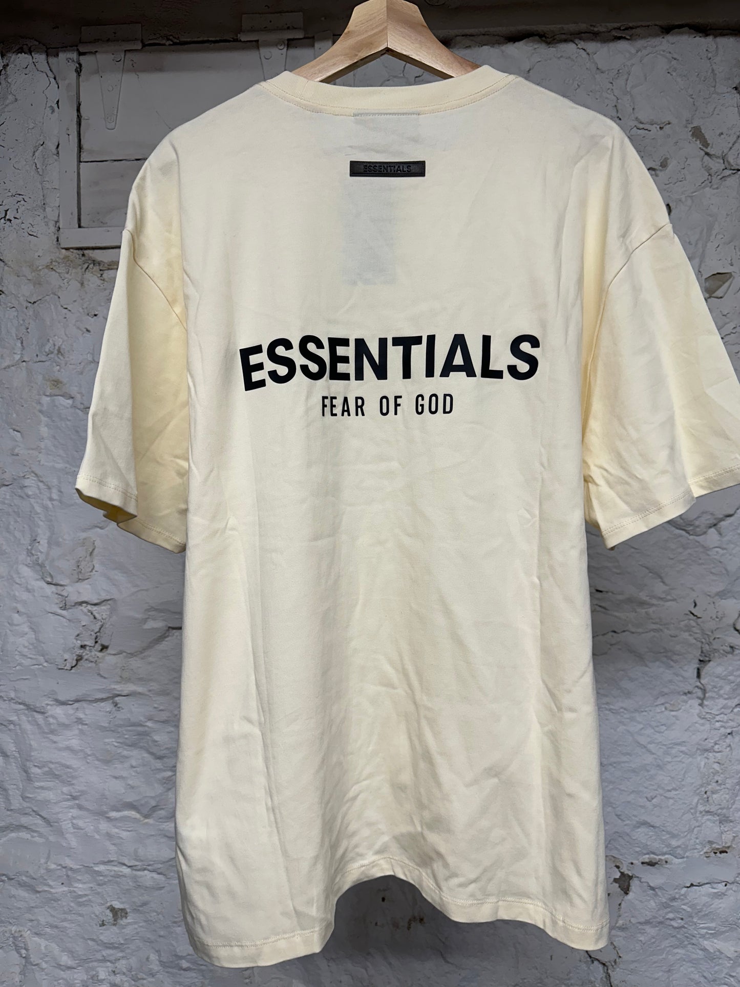 Fear of God Essentials Cream Back Spellout T-shirt Sz L