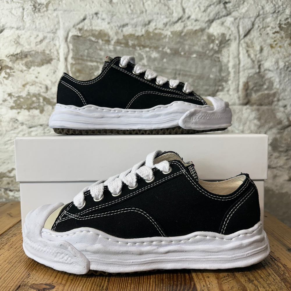Maison Mihara Black White Hank Sneaker Sz 7 (40)