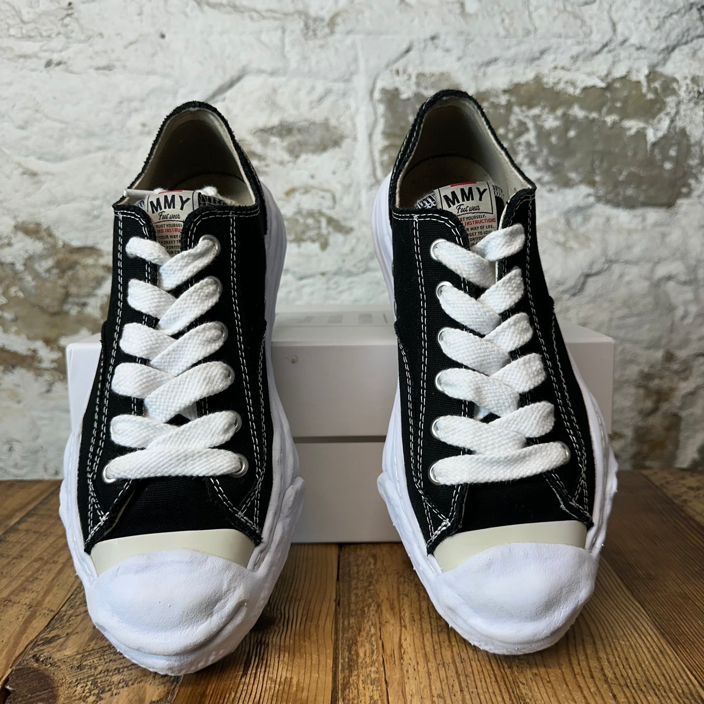 Maison Mihara Black White Hank Sneaker Sz 11 (44)