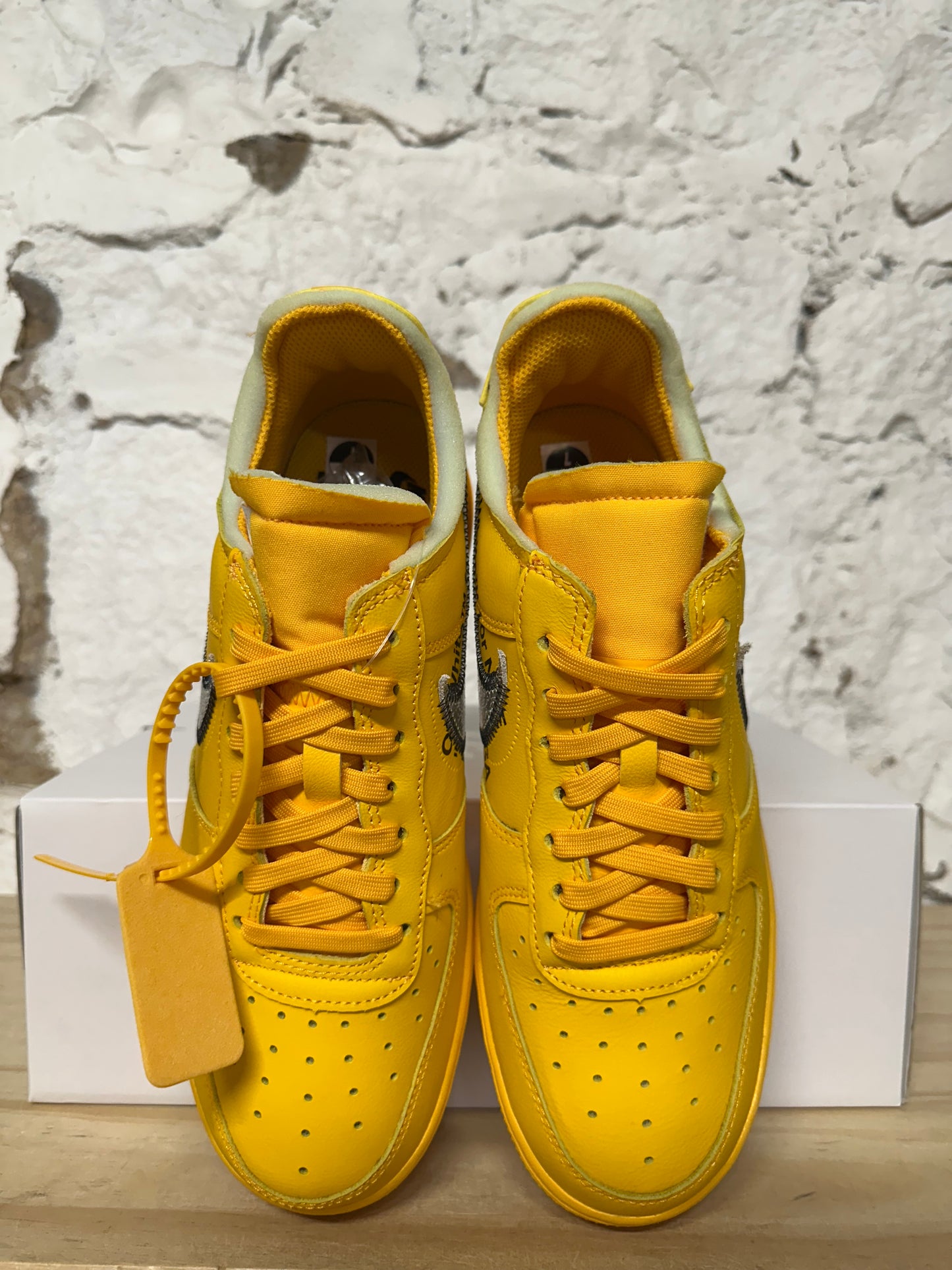 Nike Air Force 1 Low Off-White Lemonade ICA Sz 7 DS