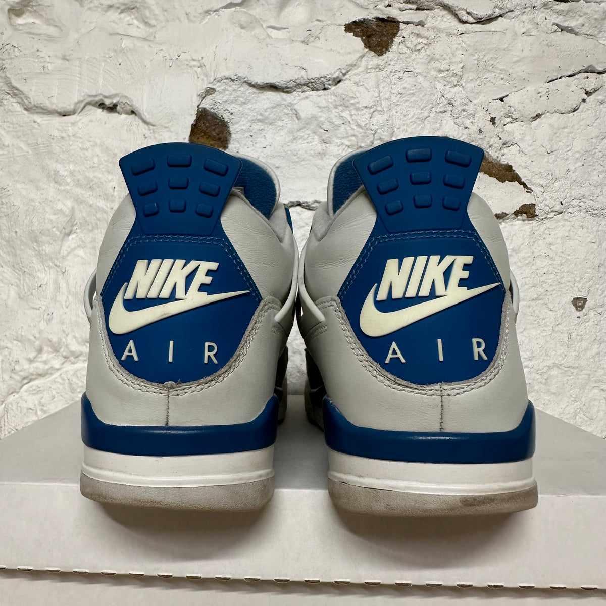 Air Jordan 4 Military Blue (2024) Sz 9