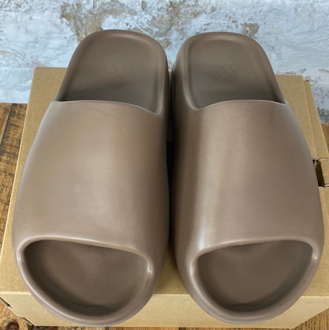 Yeezy Slide Earth Brown Sz 8 DS