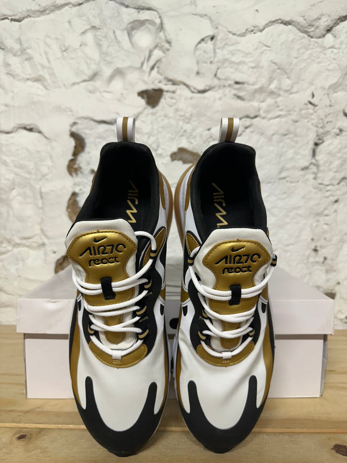 Nike Air Max 270 React Metallic Gold Sz 11.5 DS