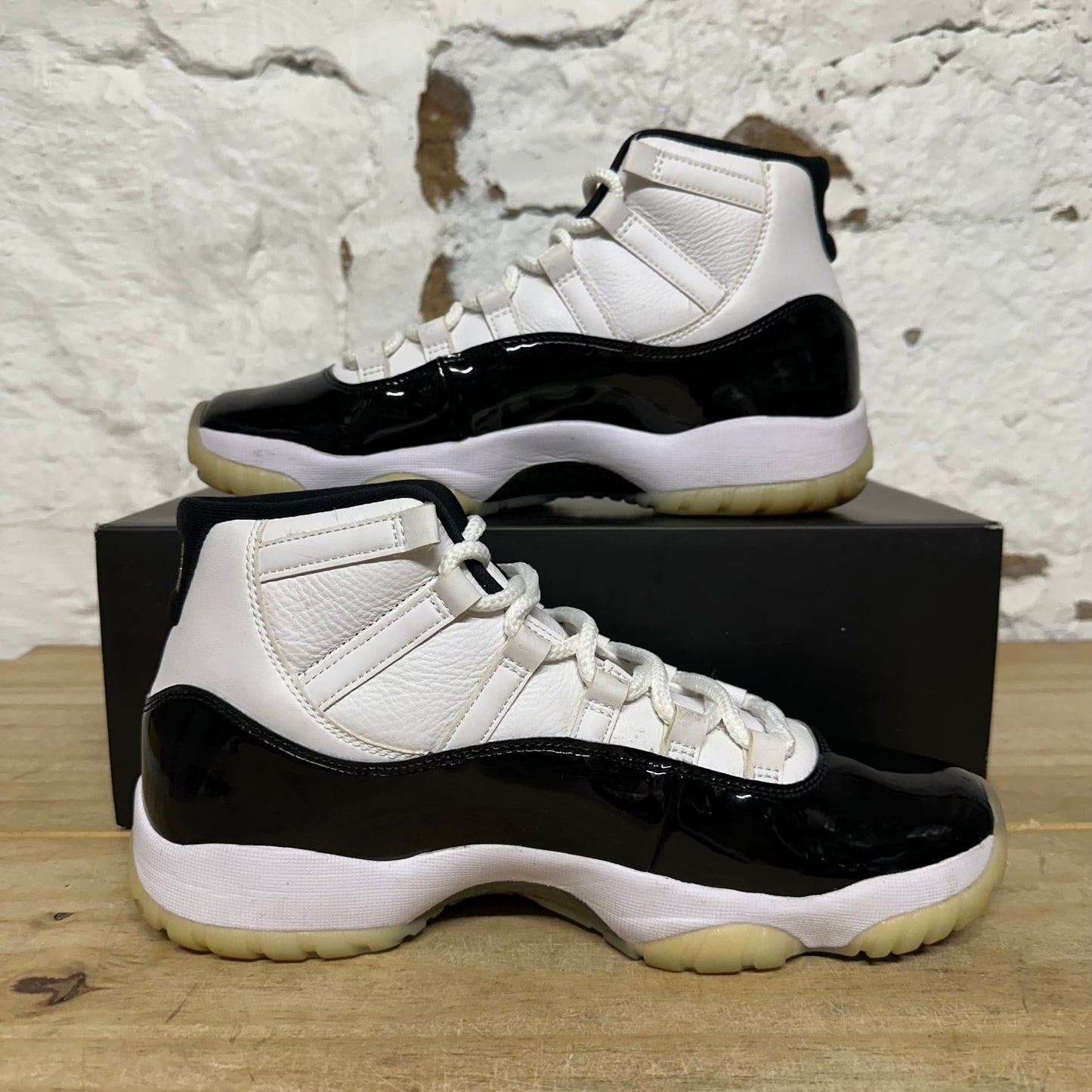 Air Jordan 11 High DMP Gratitude Sz 9.5