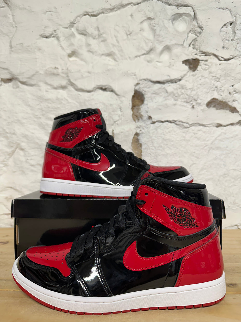 Air Jordan 1 High Patent Bred Sz 11