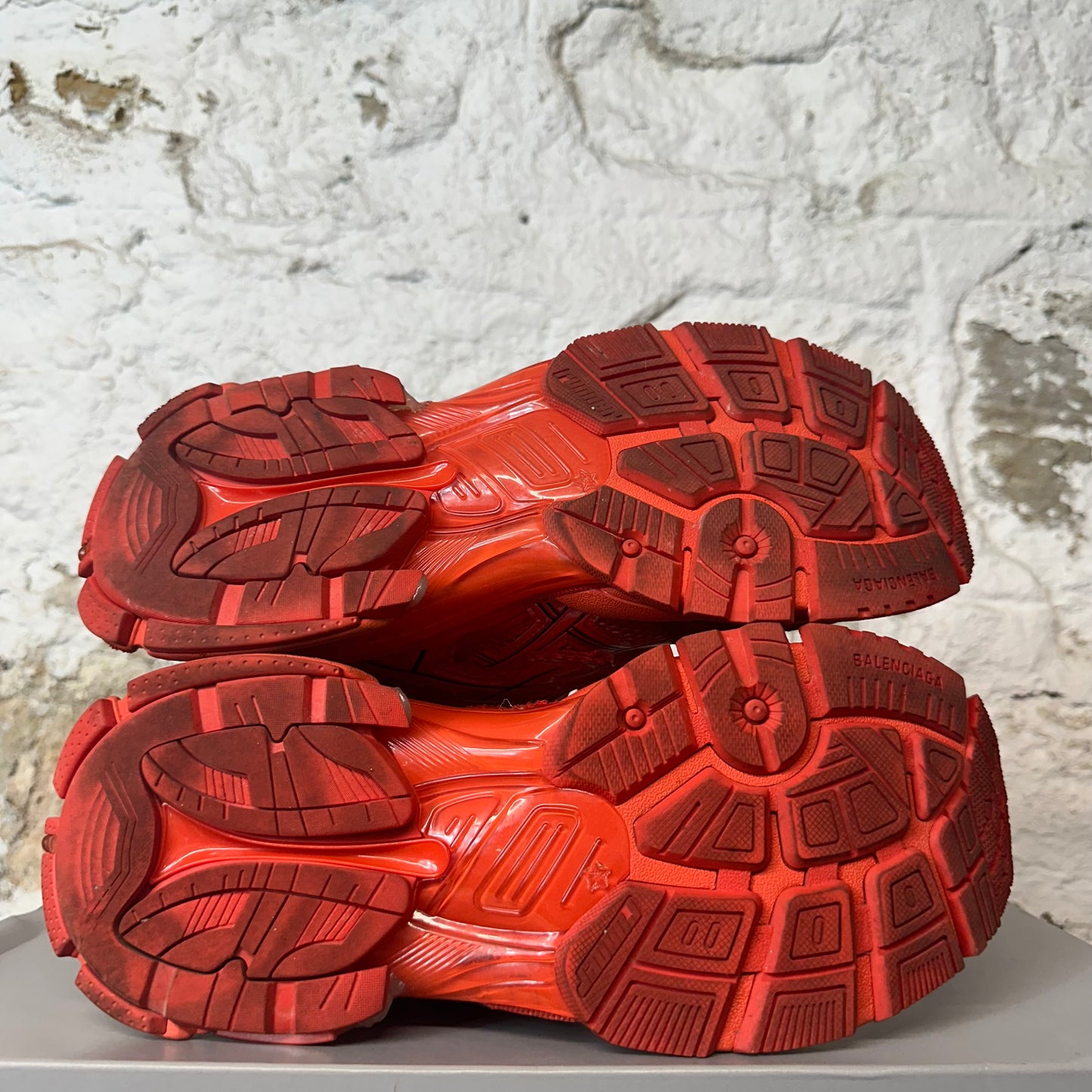 Balenciaga Runner Triple Red Sneaker Sz 8 (41)