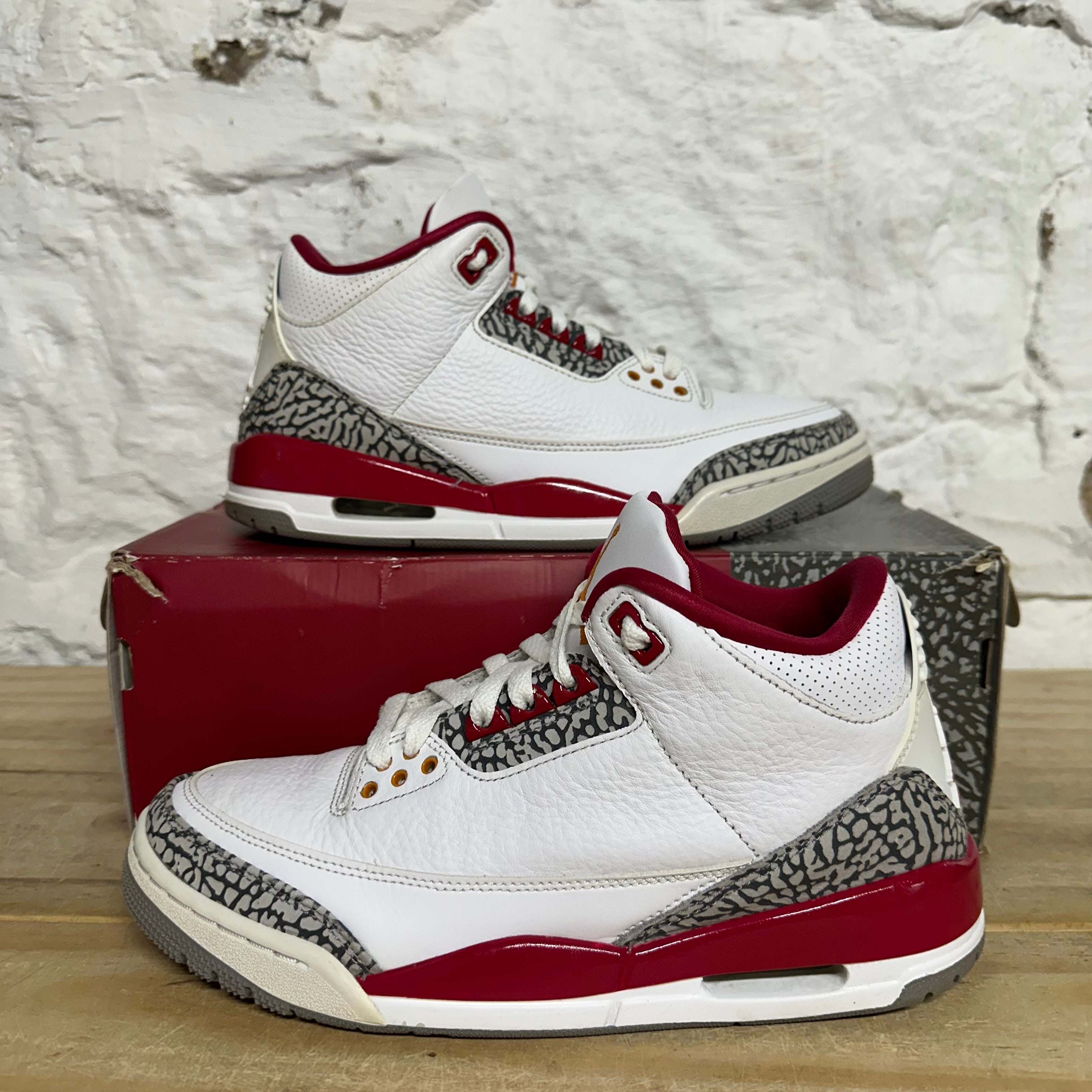 Air Jordan 3 Cardinal Sz 8.5