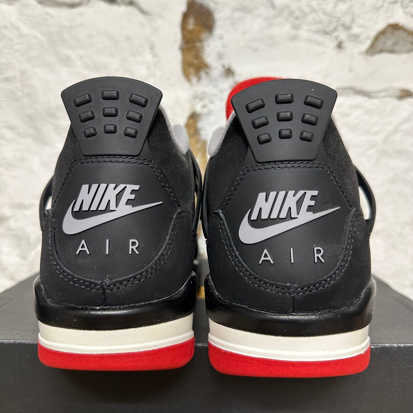 Air Jordan 4 Bred (2019) Sz 5Y DS