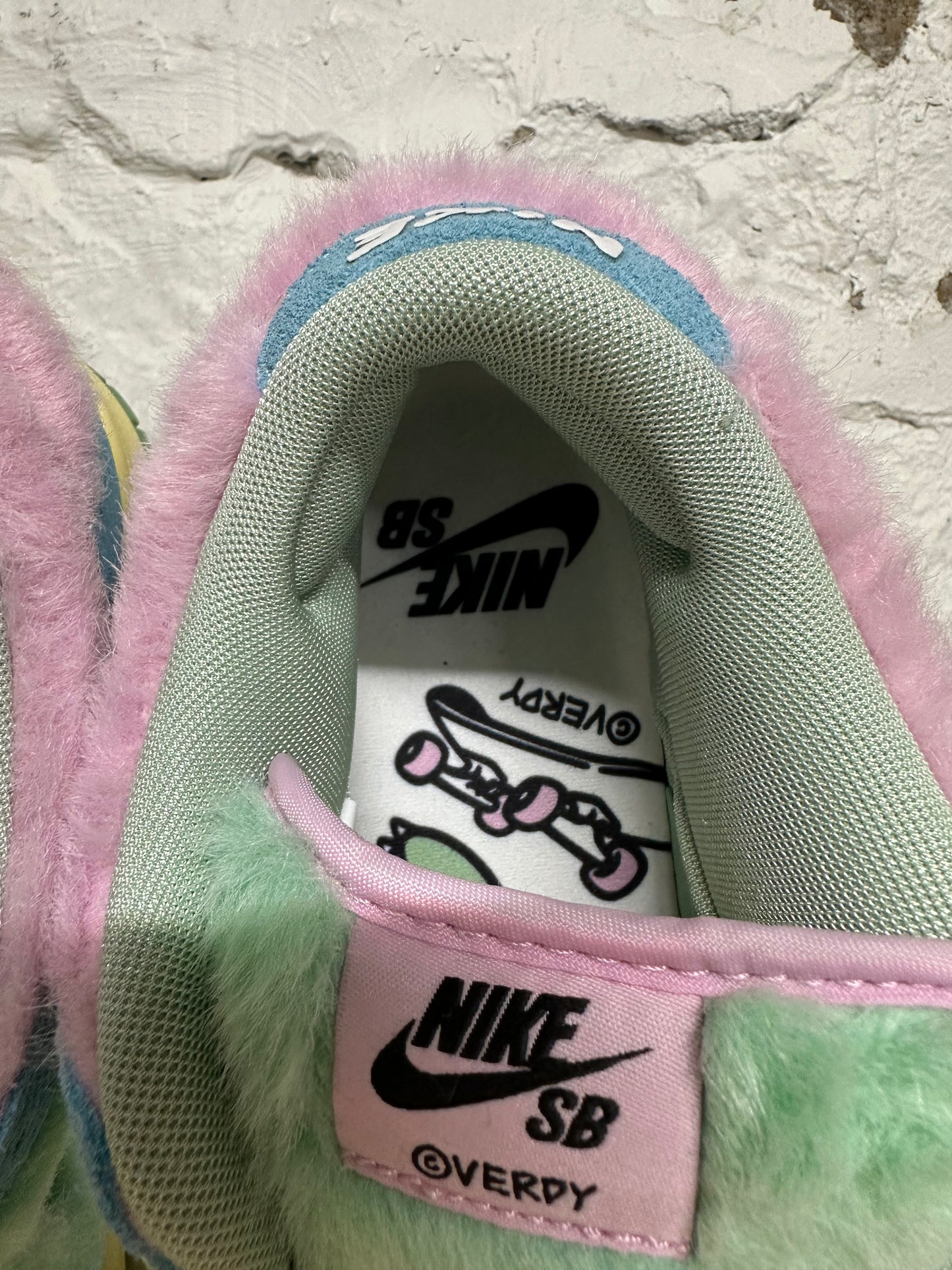 Nike SB Dunk Low Verdy Visty Sz 9 DS