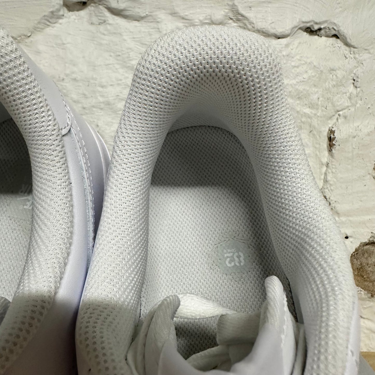 Nike Air Force 1 Low Triple White Sz 10.5 DS