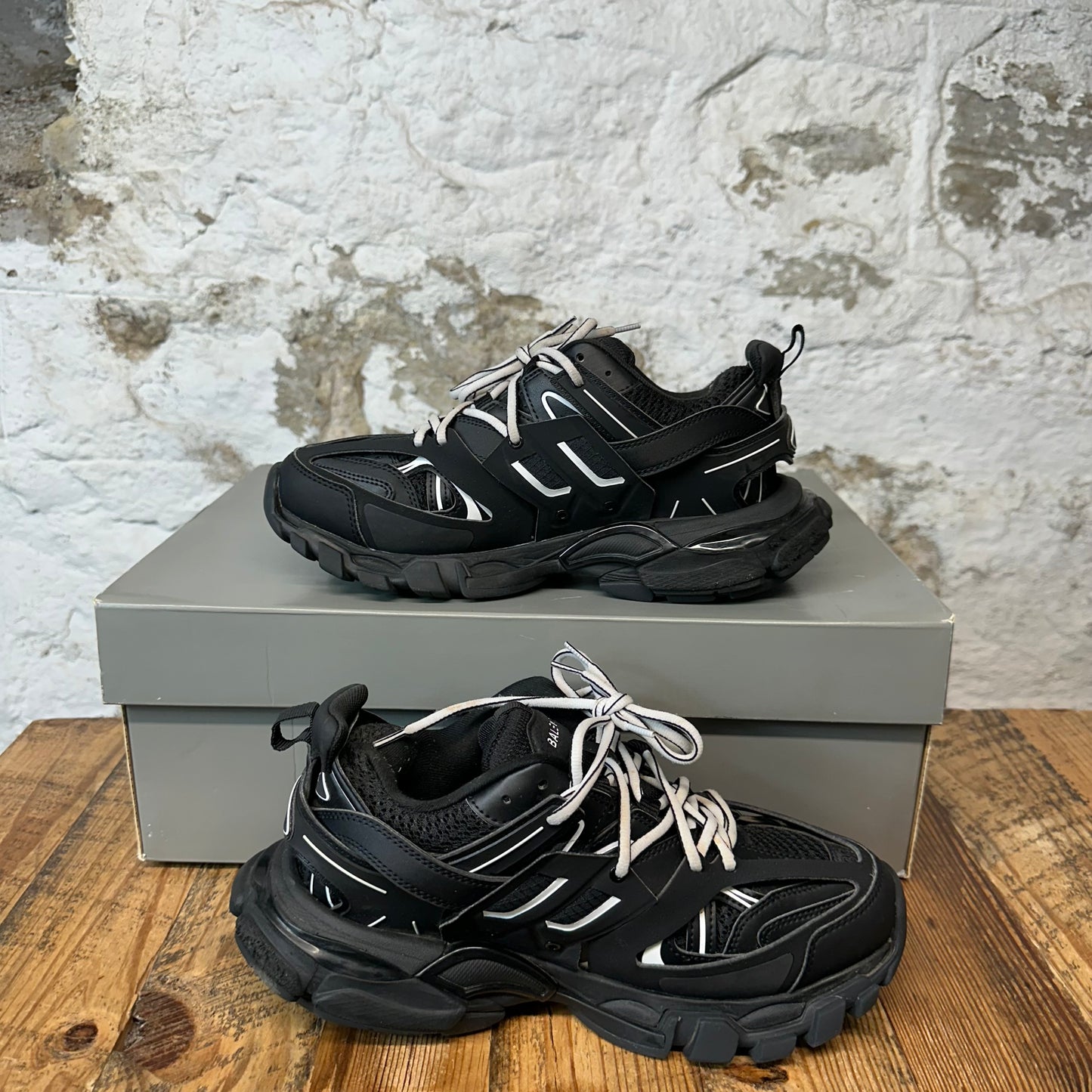 Balenciaga Track Runner Triple Black Sneaker Sz 6.5 (39)