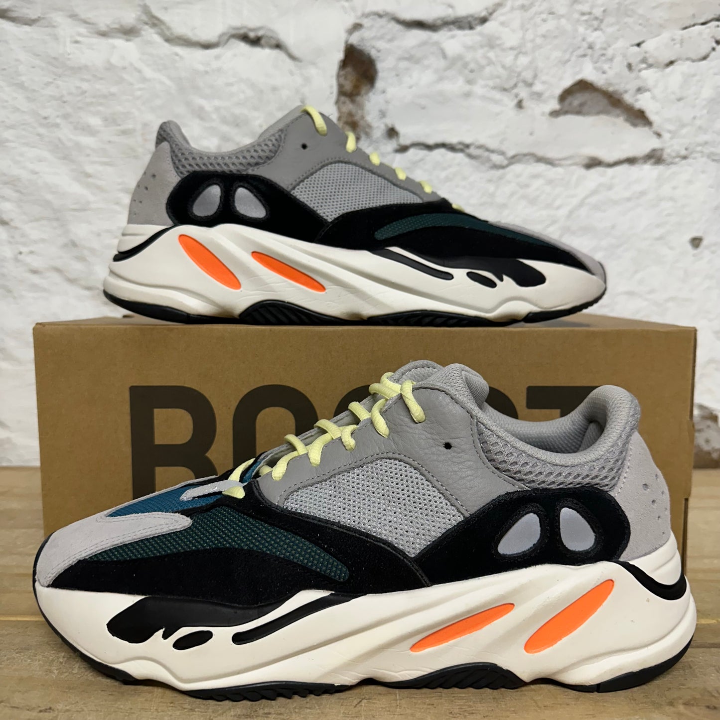 Yeezy 700 Wave Runner Sz 10.5