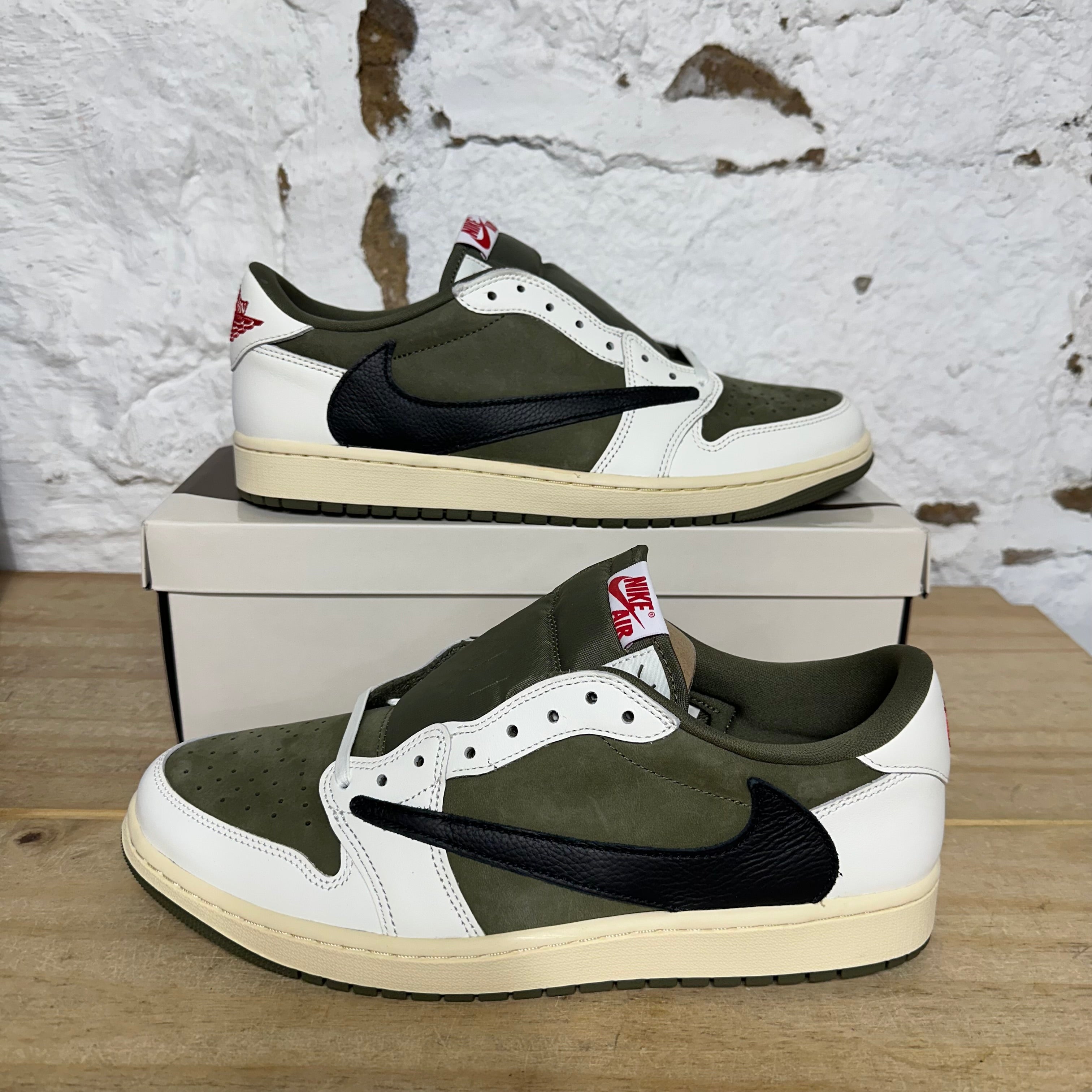 Air Jordan 1 Low Travis Scott Medium Olive Sz 12 DS