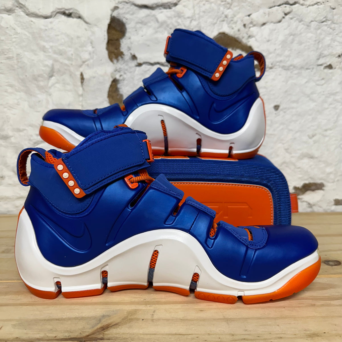 Nike LeBron 4 Birthday Sz 10 DS